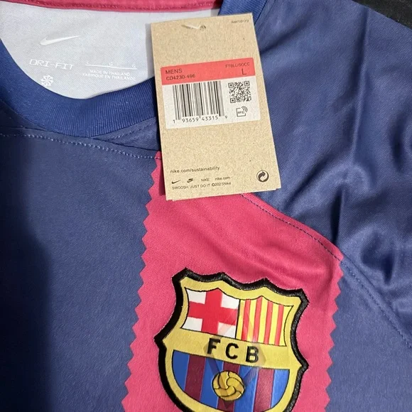 Nike Kids FC Barcelona Pink & Blue Home Jersey - Picture 3 of 5